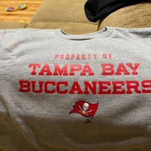 Sideline Tampa Bay Buccaneers Nike Crew Neck Warm Sweatshirt